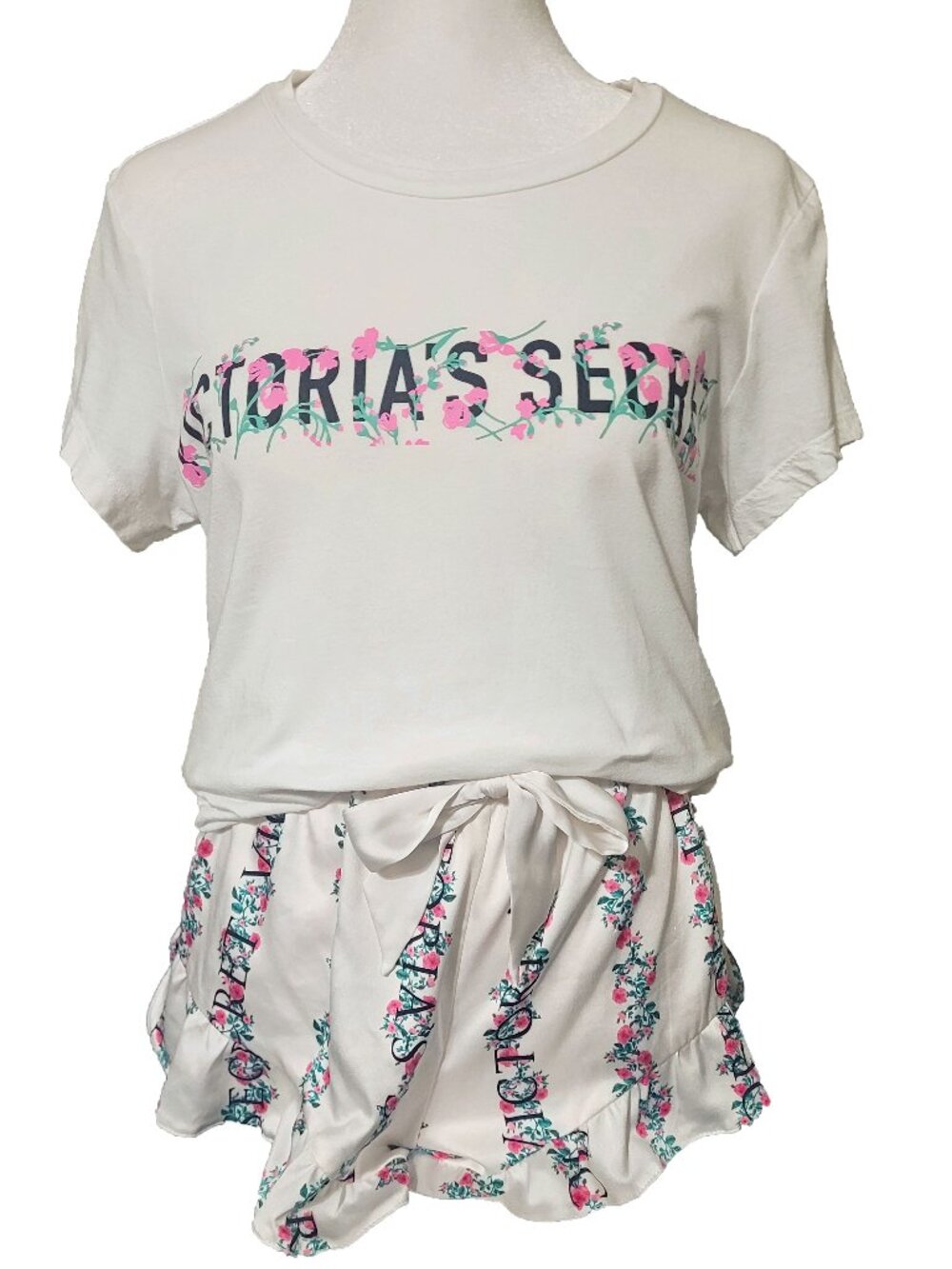Victoria's Secret Pajama Set Size M